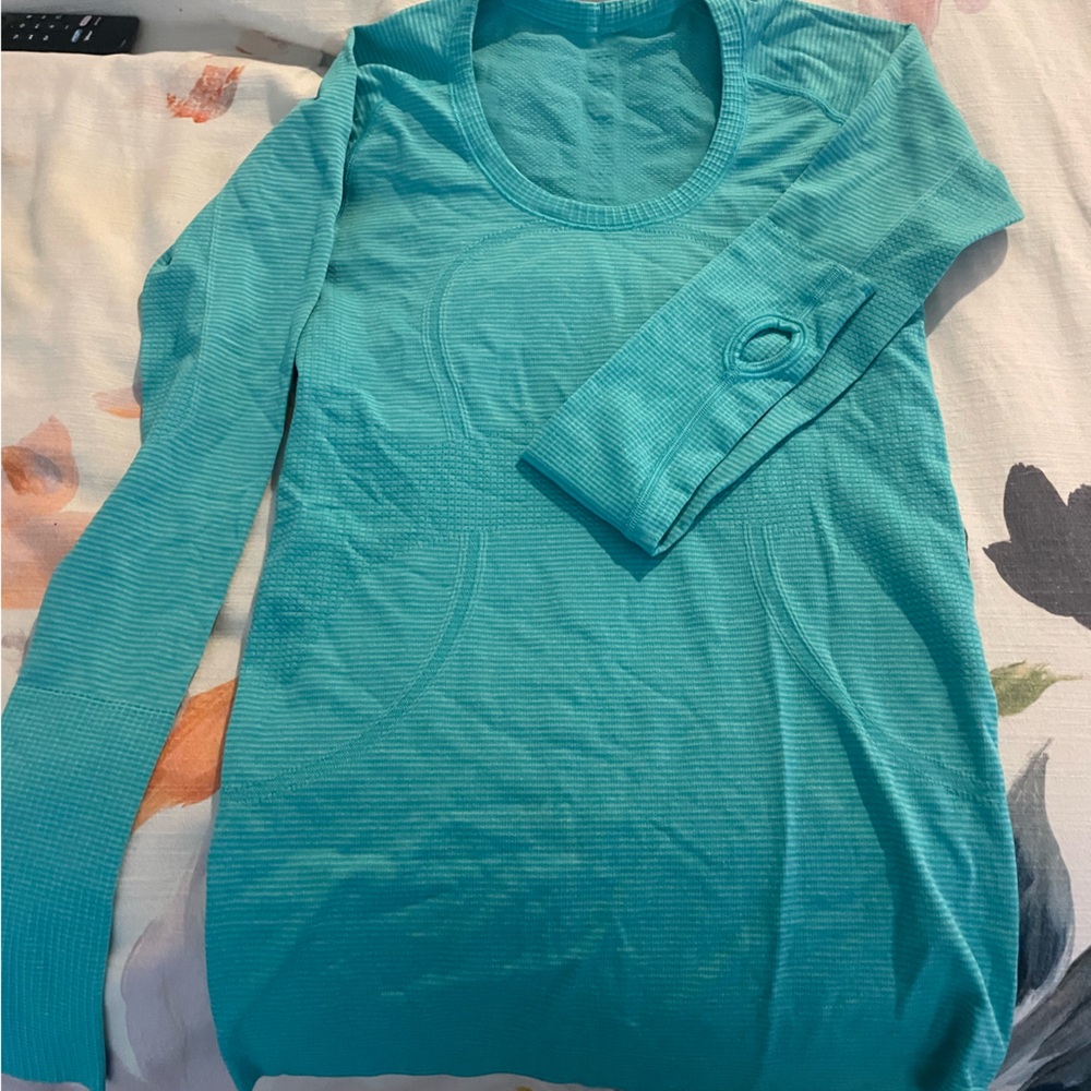 Lululemon swiftly tech long sleeve